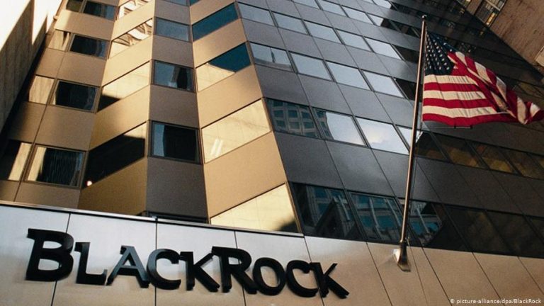 BlackRock İki Önemli Kripto Madencilik Şirketine Yatırım Yaptığını Açıkladı