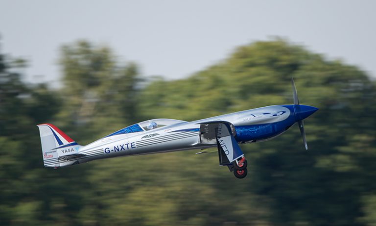 Spirit of Innovation Adında Tamamen Elektrikli Uçak Artık Gökyüzünde