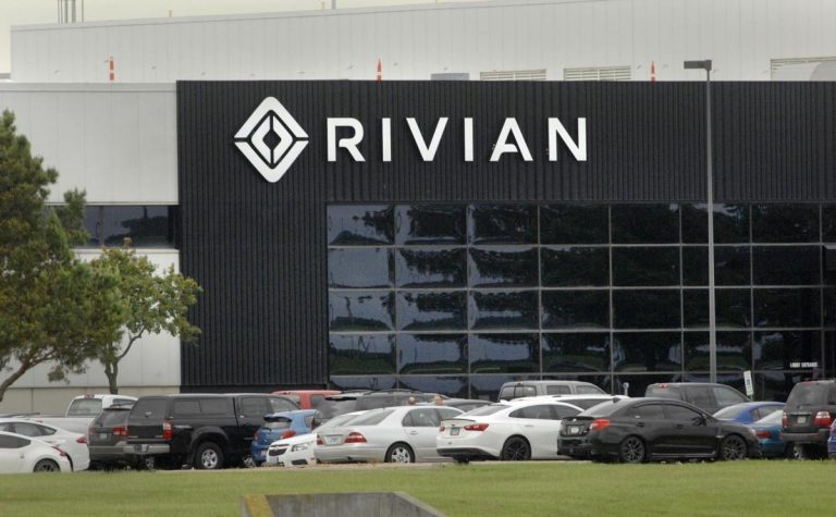 Rivian R1T Elektrikli Kamyonetin  Paket Detaylarını Açıkladı