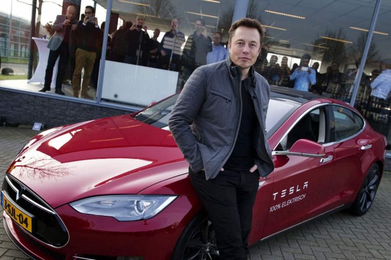 Tesla Başarı Basamaklarını Tırmanıyor