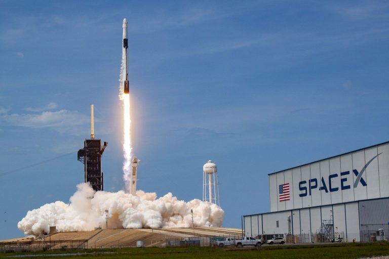 SpaceX Mürettebatı Uluslararası Uzay İstasyonu'na Ulaştı